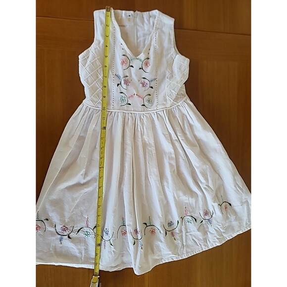 Lizeth Girls Embroidered Floral Dress Size 4 - Picture 6 of 10